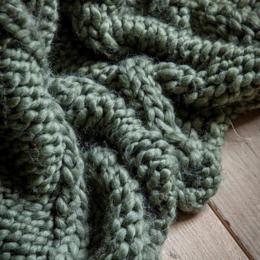 Diamond Cable Knit Olive Throw